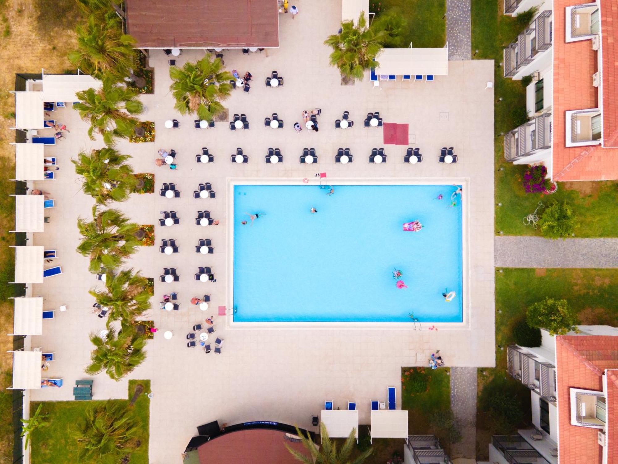 Sural Garden Hotel Side Exterior foto