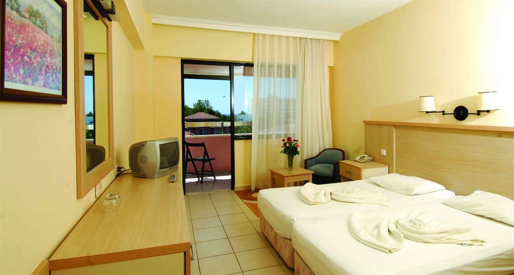 Sural Garden Hotel Side Exterior foto